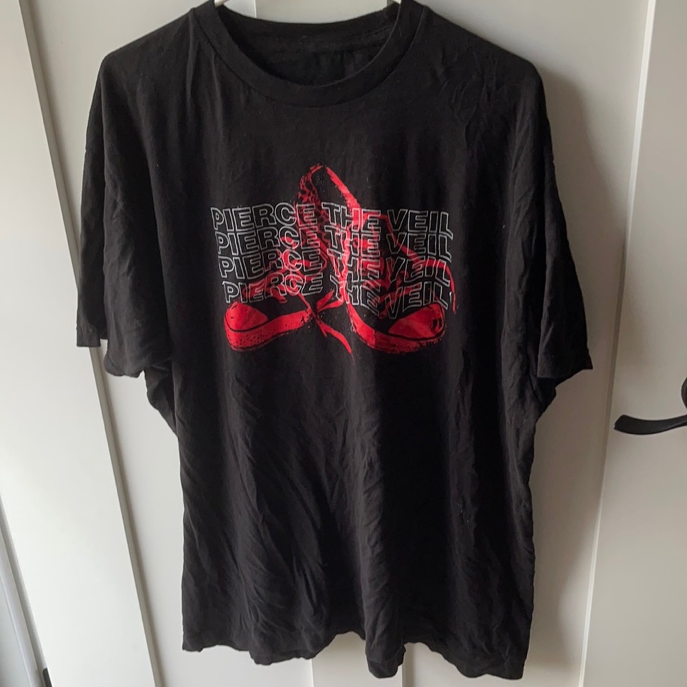 XXL Pierce The Veil Red Shoes T-Shirt